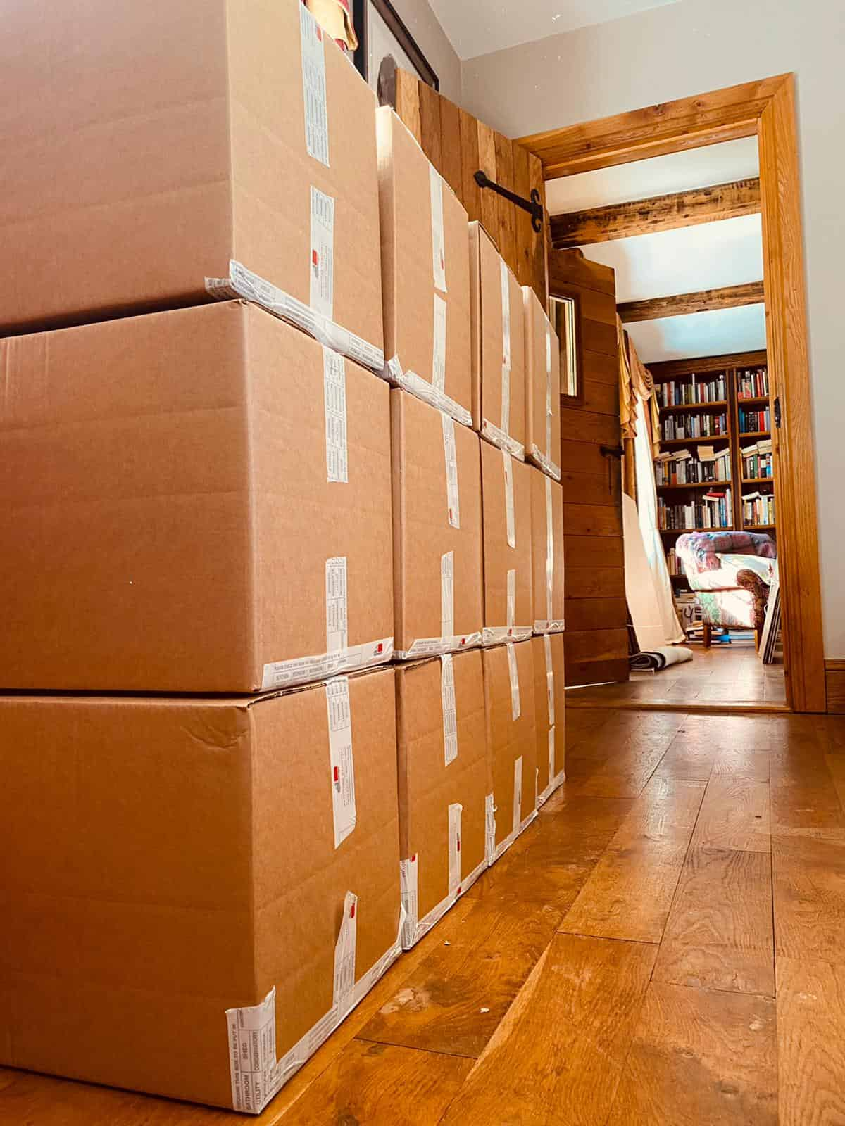 Maidstone Removals - house removals and relocations in Kent boxes in hallway